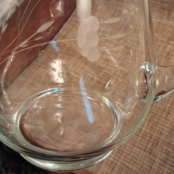Princess House Heritage Crystal Pitcher 10 in tall, 4 1/2  inches width Etched - Picture 8 of 11